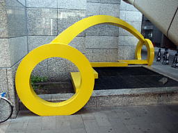ɓ
