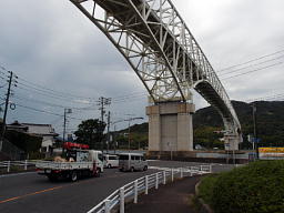 勴
