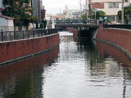 下流側から見た境橋 おっぱらみ