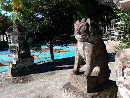 吽形ははっきりと耳と角が見て取れます 吽